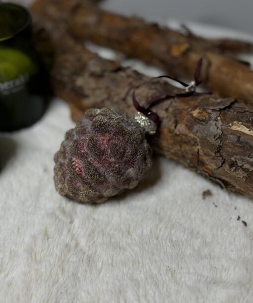 stiklinis eglutės žaisliukas Norille